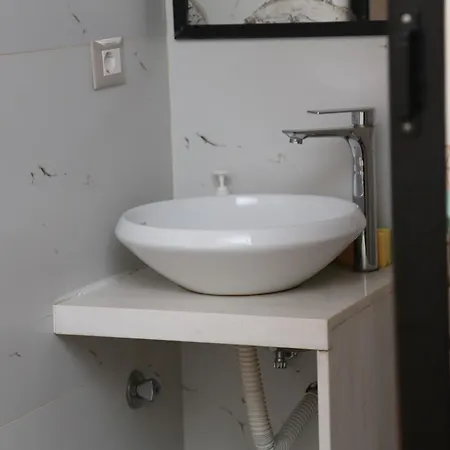 Comfort Apartamento Tirana